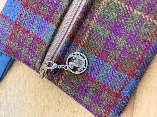 zip detail