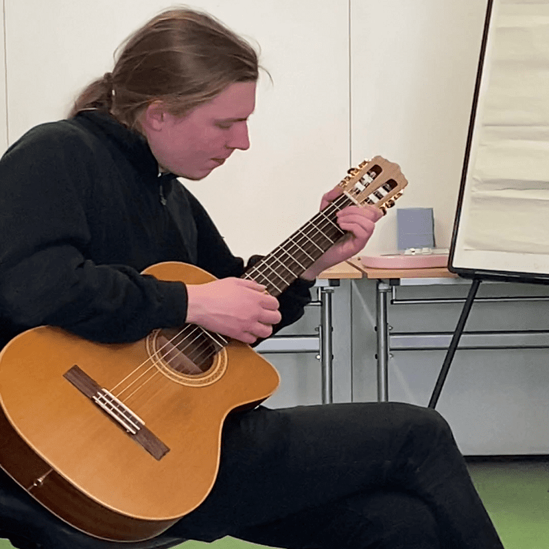 Callum Guitar Group